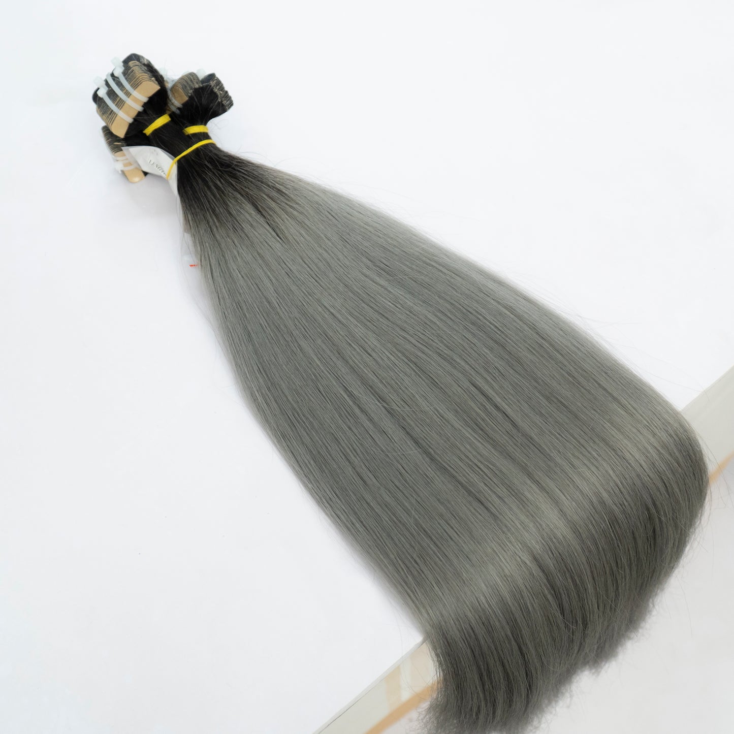 Extensii Tape On Par Natural Rusesc Ombre Negru Grey