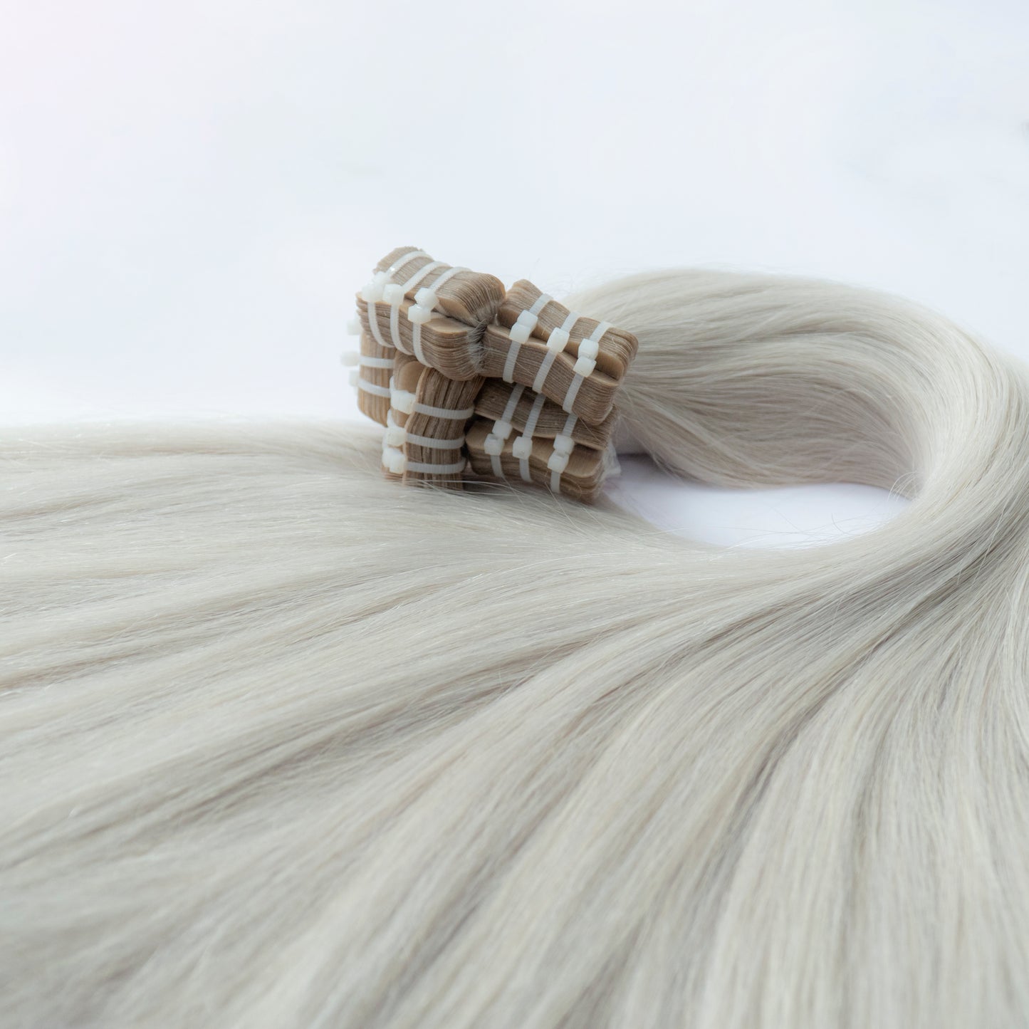 Extensii Tape On Par Natural Rusesc Blond Silver