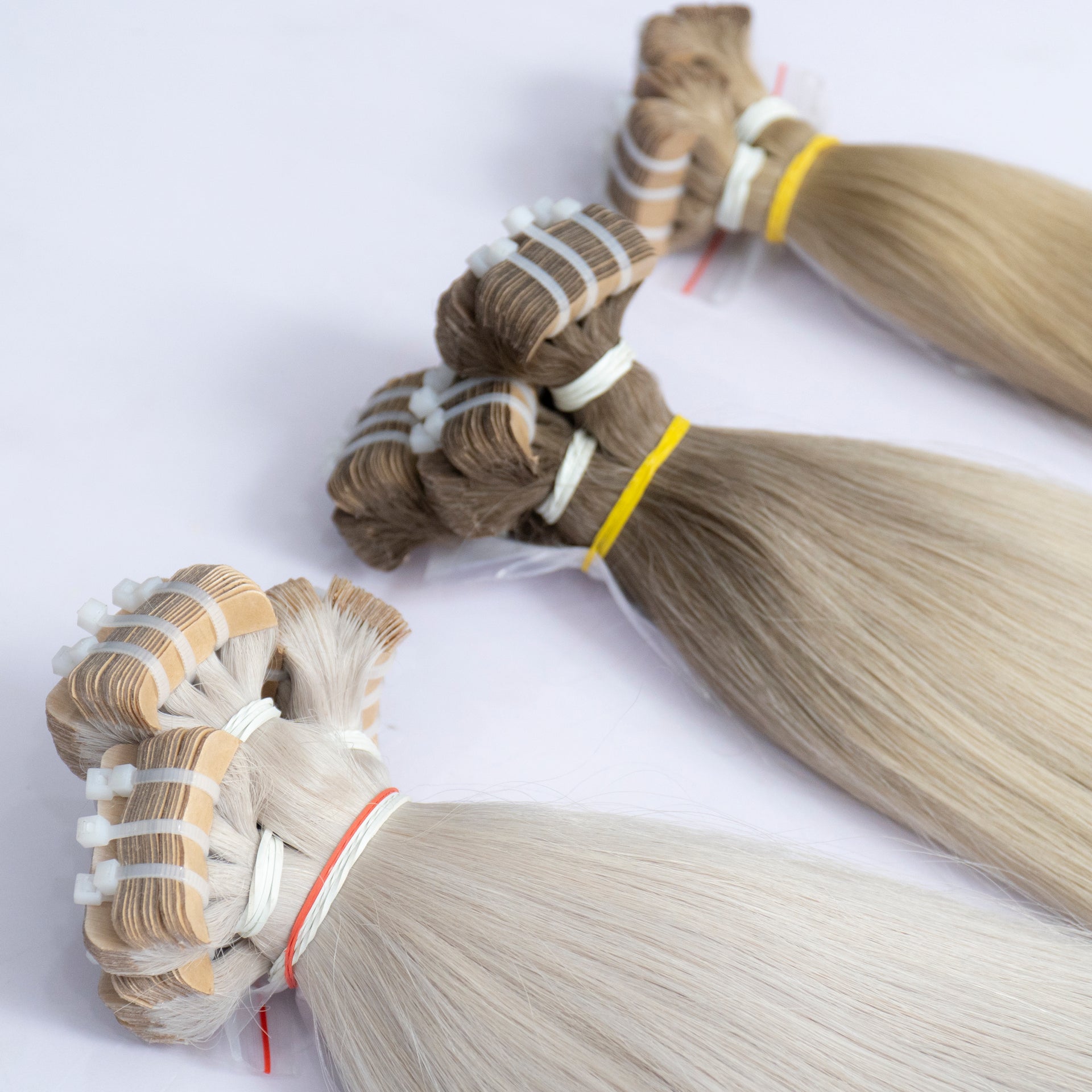 Extensii Tape On Par Natural Rusesc Blond Miere