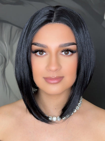 Peruca cu Dantela  Bob Asimetric  LIA  Brunet