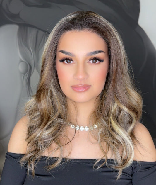 Peruca cu Dantela  Luz